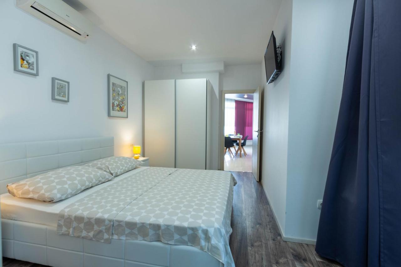 Apartman Dora โปดสตรานา ภายนอก รูปภาพ